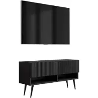 3Xeliving Meuble TV avec façade à motifs en relief, finition noire mate, et pieds noirs inclinés