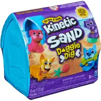 Spin Master Kinetic Sand , Doggie Dig avec outil multi-usage surprise en forme de chien, 170 g de sable de plage et rangement de sable à modeler (plusieurs modèles disponibles.), jouets sensoriels pour enfants
