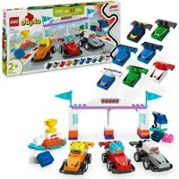 LEGO DUPLO Ma ville Voitures de course et pilotes d'une écurie de F1, Jouet de construction 2 ans, 10 Voitures à construire, Grue et podium