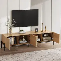 OKWISH Meuble TV Moderne avec 4 Portes - Meuble de Salon avec Design Géométrique 3D et Rangement Spacieux, Naturel