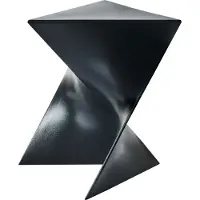 Beliani Table d'appoint plastique noir triangulaire géométrique table d'appoint pièce d'accent