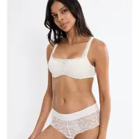 Triumph Soutien-gorge 'Body Make-Up Illusion' écru