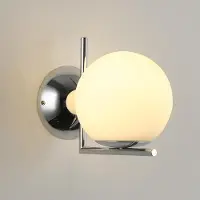 Alpinaluz "ESFERA" Applique avec boule en verre opale E27 G45 - diffuseur en verre soufflé et structure en acier chromé