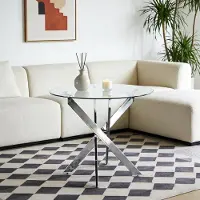 SUCCESS COURIER Table à manger avec pieds métalliques en croix et plateau en verre trempé, table de cuisine moderne et peu encombrante pour le salon, pieds chromés, table ronde, pieds argentés, 80 x 80 x