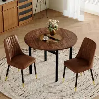 SUCCESS COURIER Ensemble table-chaises, table à manger ronde + 2 chaises en tissu technique marron, pieds en métal noir, style minimaliste