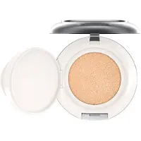 MAC Fond de teint compact Lightful C léger SPF 50 12g (Light)