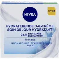 Nivea Crème de jour hydratante Essentials - Peaux normales à mixtes SPF 30 50 ml