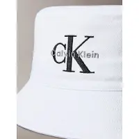 Calvin Klein Chapeaux 'CK Monogram Embroidery' noir / blanc