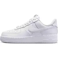 Nike Baskets basses 'Air Force 1 07' blanc