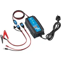 Victron Energy Blue Smart Chargeur de batterie 12 volts 15 ampères 230V - Chargeur de batterie de voiture - Mainteneur de batterie et désulfurateur - Protégé IP65 - Bluetooth - CEE 7/17