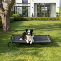 Belviona Lit pour chien surélevé, lit pour chien Outdoor résistant aux intempéries avec cadre métallique stable, respirant & facile d'entretien, 114x76 cm, noir