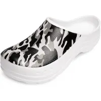 Ladeheid Sabots de jardin pour femmes, ultra-légers en EVA, à motifs, chaussures de jardin LA-CA-ComoHappyWoman (blanc/motif camouflage, 37)