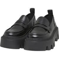 Buffalo Chaussure basse 'Flora' noir