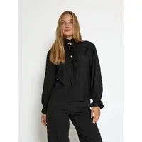 Minus Haut 'Remilla' noir