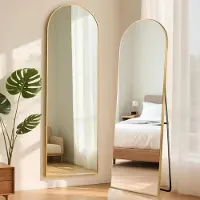 StarTech.com Miroir de plein pied - Miroir sur pied ou mural - Forme arquée - 160 x 50 cm - Peut être posé au sol ou fixé au mur - Cadre en métal - Couleur or