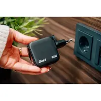 Verbatim Mini GaN Charger 3 Port 65W w Display (EU/UK/US)