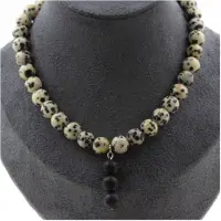Bijoux Pierres et Minéraux. Collier perles Jaspe Dalmatien 8 mm + 3 perles Lave 8 mm. Chaine en Collier femmes, hommes. Taille personnalis
