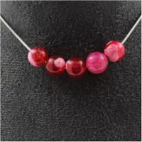 Bijoux Pierres et Minéraux. Collier 5 perles Agate craquelé rouge 8 mm Chaine en acier inoxydable.