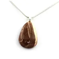 Bijoux Pierres et Minéraux. Collier Jaspe. 29.48 ct. Madagascar.