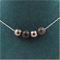 Bijoux Pierres et Minéraux. Collier 4 perles Pyrite d'Espagne 8 mm. Chaine en acier inoxydable Collier femmes, hommes. Taille personnalisa