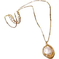 Typecat Collier de perles irrégulières, collier léger de luxe, accessoires de niche, collier irrégulier haut de gamme, couleur or