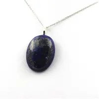 Bijoux Pierres et Minéraux. Collier Lapis Lazuli. 63.47 ct. Forme ovale..