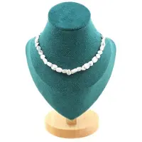 Bijoux Pierres et Minéraux. Collier 20 perles Howlite des USA. Chaine en acier inoxydable Collier femmes, hommes. Taille personnalisable.