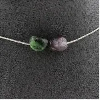 Bijoux Pierres et Minéraux. Collier 2 perles Epidote de Myanmar (Birmanie). Chaine en acier Collier femmes, hommes. Taille personnalisable.
