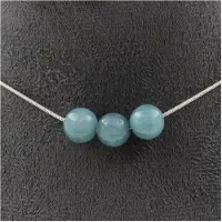 Bijoux Pierres et Minéraux. Collier 3 perles Aigue-marine 8 mm. Chaine en acier inoxydable Collier femmes, hommes. Taille personnalisable.