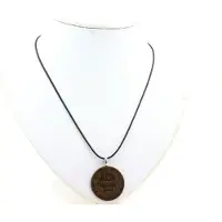 Bijoux Pierres et Minéraux. Collier pièce de monnaie Luxembourg 10 centimes - Guillaume III. Cordon noir.