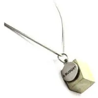 Bijoux Collier Pyrite brut 18.2 carats