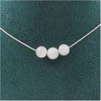 Bijoux Pierres et Minéraux. Collier 3 perles Pierre de lune du Sri Lanka 8 mm Chaine en acier Collier femmes, hommes. Taille personnalisab