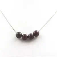 Bijoux Pierres et Minéraux. Collier 4 perles Grenat 8 mm. Chaine en acier inoxydable. Collier femmes, hommes. Taille personnalisable.