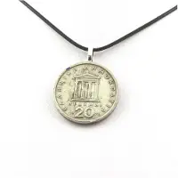 Bijoux Pierres et Minéraux. Collier pièce Grèce 20 drachmai Périclès Cordon noir.