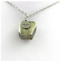 Bijoux Pierres et Minéraux. Collier Pyrite brut. 50.63 ct. Ambas Aguas, La Rioja, Espagne.