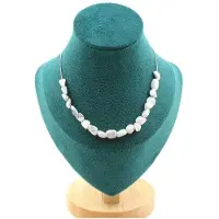 Bijoux Pierres et Minéraux. Collier 15 perles Howlite des USA. Chaine en acier inoxydable Collier femmes, hommes. Taille personnalisable.