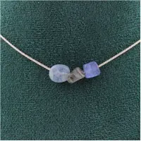 Bijoux Pierres et Minéraux. Collier 3 perles Cyanite bleu du Brésil. Chaine en acier inoxydable Collier femmes, hommes. Taille personnalis