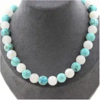 Bijoux Pierres et Minéraux. Collier perles Pierre de lune 10 mm + Howlite Turquoise 10 mm. Chaine Collier femmes, hommes. Taille personnal