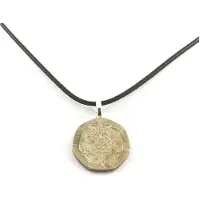 Bijoux Pierres et Minéraux. Collier pièce de monnaie Royaume-Uni 20 pence Elizabeth II Cordon noir.