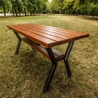 TW REKORD Table de jardin REKORD Gladiator en acajou 170 x 65 x 74 cm Table de parc résistante aux intempéries en acier et bois Table de terrasse robuste pour le jardin, le parc et la restauration