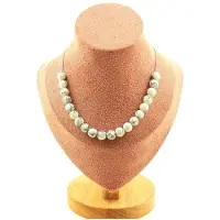 Bijoux Pierres et Minéraux. Collier 20 perles Howlite 8 mm. Chaine en acier inoxydable Collier femmes, hommes. Taille personnalisable.