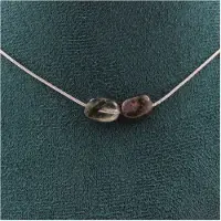 Bijoux Pierres et Minéraux. Collier 2 perles Quartz rutile vert du Brésil Chaine en acier Collier femmes, hommes. Taille personnalisable.
