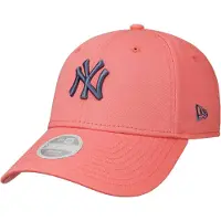 New Era League Essential Midi 9forty New York Yankees Cap Rose