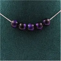 Bijoux Pierres et Minéraux. Collier 5 perles Oeil de Tigre violet 8 mm. Chaine en acier inoxydable Collier femmes, hommes. Taille personna
