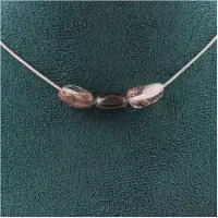 Bijoux Pierres et Minéraux. Collier 3 perles Quartz fantôme vert du Brésil Chaine en acier Collier femmes, hommes. Taille personnalisable.