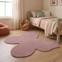 Little Olly Tapis Enfant Lavable – Coco Papillon Rose Foncé | 80x100cm | Irréguliers | Pile courte