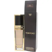 Tom Ford Ombrez et illuminez le fond de teint doux Spf 50 - 9,7 Cool Dusk