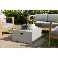 Macabane HECTOR - Table basse de jardin carrée 68x68 cm béton gris