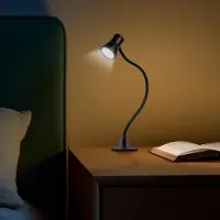 HomeShopXL Lampe de bureau flexible avec pince et port USB – Lampe de lecture LED avec luminosité et température de couleur réglables – Métal noir – Pour bureau, lit ou étagère [20258]
