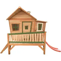 Axi Emma Maison Enfant Avec Toboggan Rouge | Aire De Jeux Pour L'Extérieur En Marron & Vert | Maisonnette / Cabane De Jeu En Bois